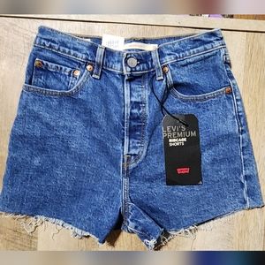 Levi's High-rise Ribcage Jean Shorts sz 28 MSRP $79.50